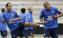 Ronaldinho, Adriano